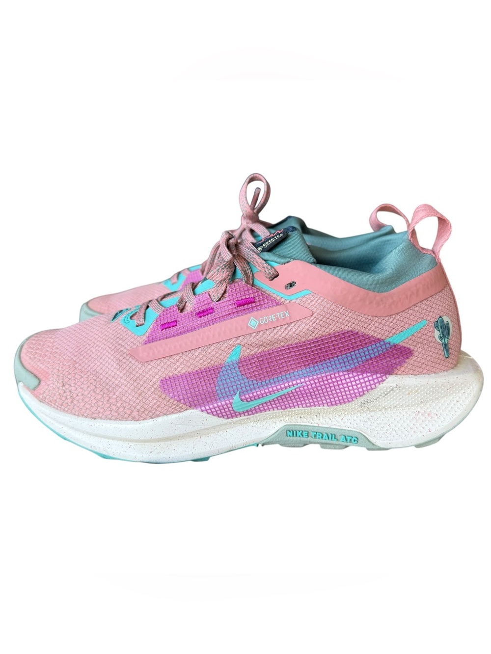 Nike Pegasus Trail 5 GORE TEX Sneakers, Women’s 8 waterproof